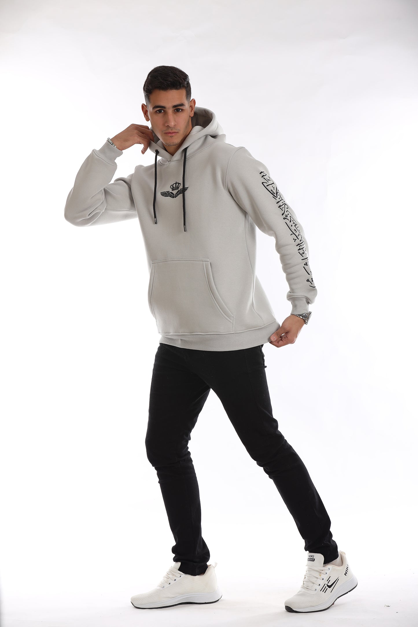 Kingdom hoodie (المملكة)